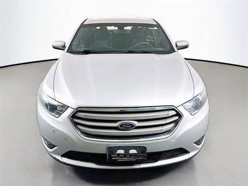 Used 2016 Ford Taurus SEL image 2