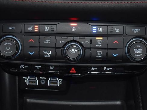 Certified 2024 Dodge Durango GT image 19