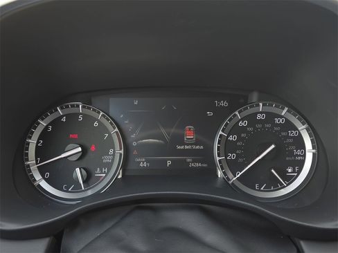 Used 2022 Toyota Highlander XLE image 24