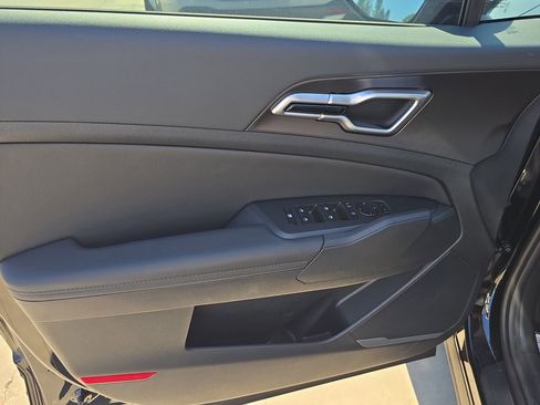 New 2026 Kia Sportage EX FWD image 19