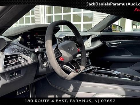 New 2025 Audi RS e-tron GT performance image 6