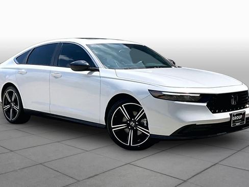 Used 2023 Honda Accord Sport image 4