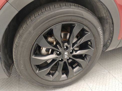 Used 2020 Kia Sorento EX AWD/4WD image 31