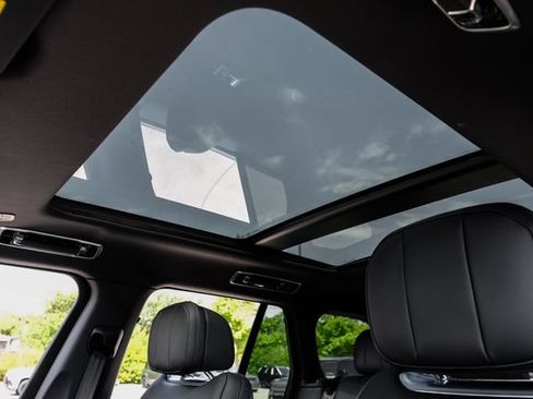 New 2026 Land Rover Range Rover SE AWD/4WD image 5