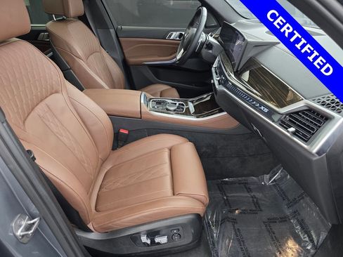 Certified 2024 BMW X5 xDrive50e w/ Premium Package image 28