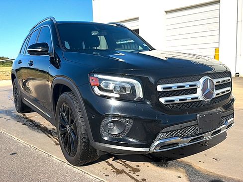 Used 2021 Mercedes-Benz GLB 250 image 3