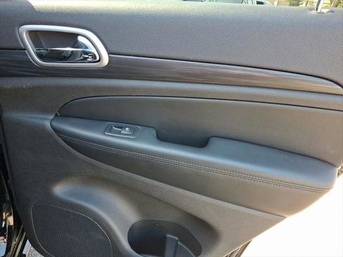 Certified 2020 Jeep Grand Cherokee Altitude image 14