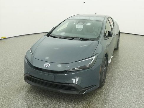 New 2026 Toyota Prius LE image 3