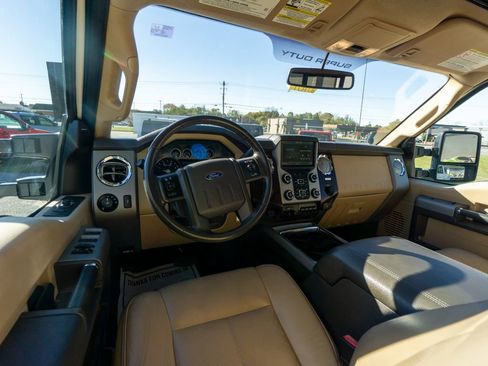 Used 2016 Ford F350 Lariat w/ Lariat Ultimate Package image 17