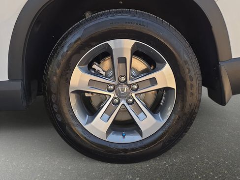 Certified 2025 Honda Pilot EX-L image 29