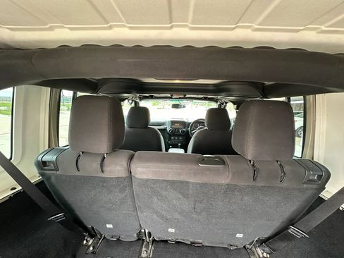 Used 2018 Jeep Wrangler Unlimited Sport image 10