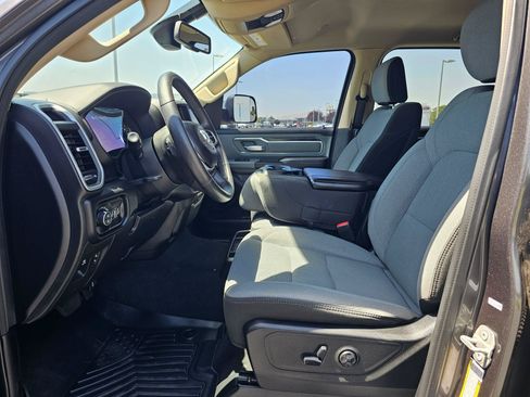 Used 2019 RAM 1500 Big Horn AWD/4WD image 19