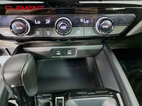 Used 2024 Honda Accord Sport image 20