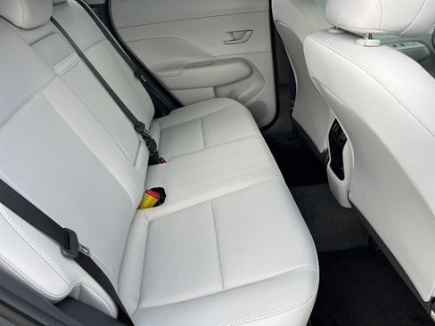 Certified 2025 Hyundai Kona SEL FWD image 10