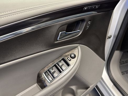 Used 2015 Chevrolet Impala LTZ FWD image 11