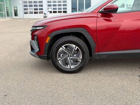 Used 2026 Hyundai Tucson Blue SE image 11