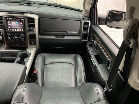 Used 2016 RAM 1500 Laramie w/ Convenience Group AWD/4WD image 30