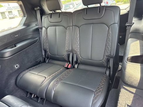 Used 2025 Jeep Grand Cherokee L Summit AWD/4WD image 17