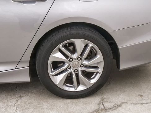 Used 2018 Honda Accord LX image 6