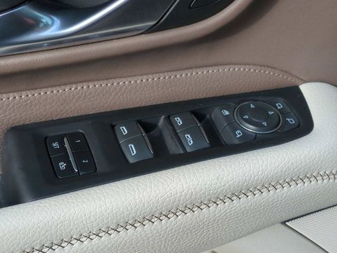 Used 2022 GMC Yukon Denali RWD image 23