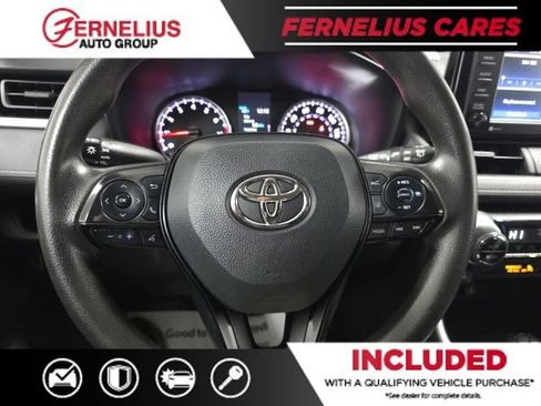 Used 2022 Toyota RAV4 XLE image 25