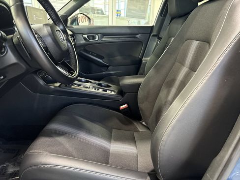 Used 2025 Honda Civic Sport image 11