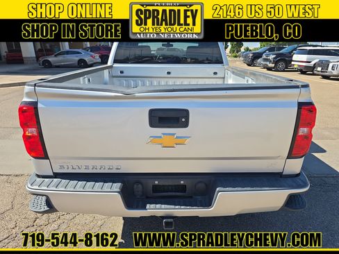 Used 2018 Chevrolet Silverado 1500 Custom w/ Custom Value Package AWD/4WD image 4