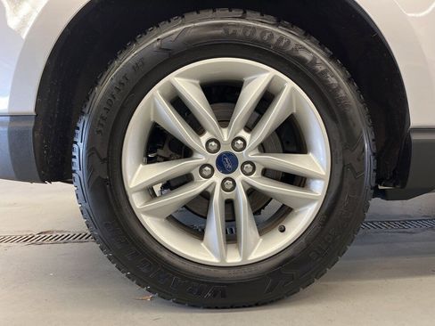 Used 2017 Ford Edge SEL w/ Equipment Group 201A image 39