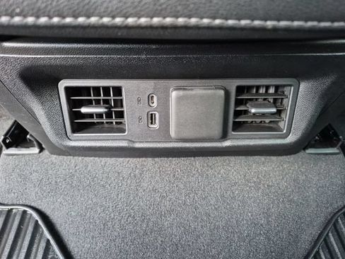 Used 2023 Chevrolet Silverado 1500 LT AWD/4WD image 23