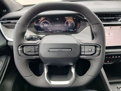 New 2026 Jeep Cherokee Laredo AWD/4WD image 23