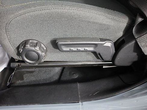 Used 2024 Jeep Wrangler Willys image 27