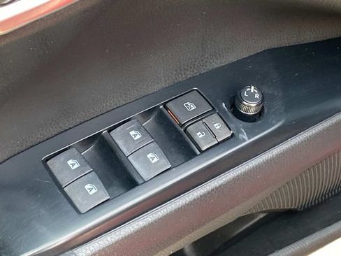 Used 2020 Toyota Camry LE FWD image 13