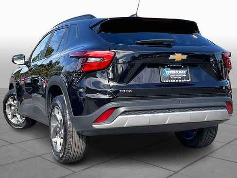 Certified 2024 Chevrolet Trax LT w/ Driver Confidence Package image 12