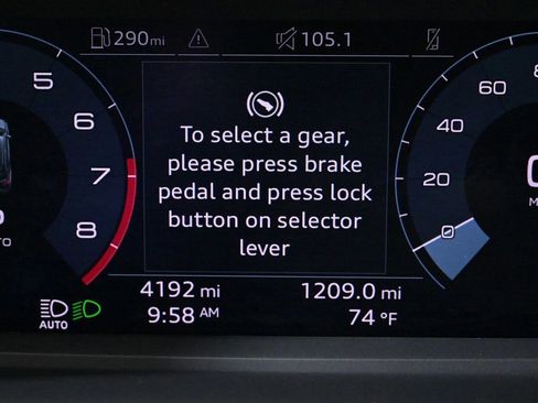 Used 2025 Audi Q3 2.0T Premium w/ Convenience Package image 11