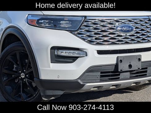 Used 2023 Ford Explorer Platinum w/ Technology Package AWD/4WD image 10
