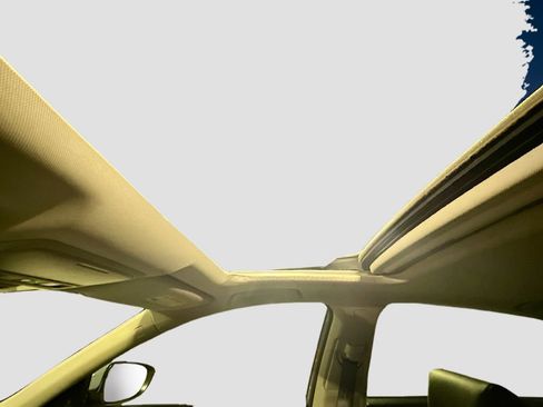 Used 2022 Honda Accord Touring image 16