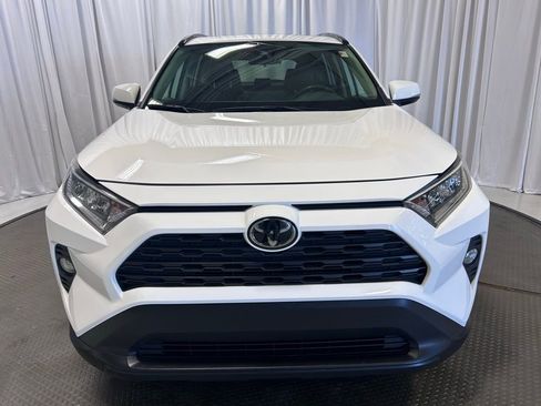Used 2020 Toyota RAV4 XLE Premium AWD/4WD image 25