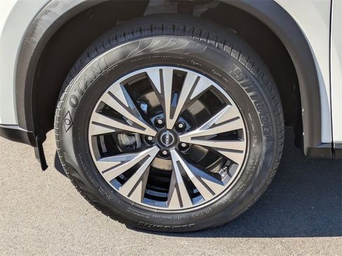 Certified 2023 Nissan Rogue SV image 10