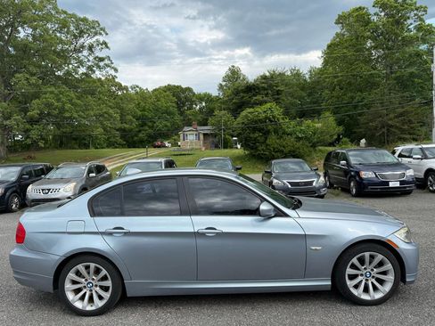 Used 2011 BMW 328i Sedan RWD image 5