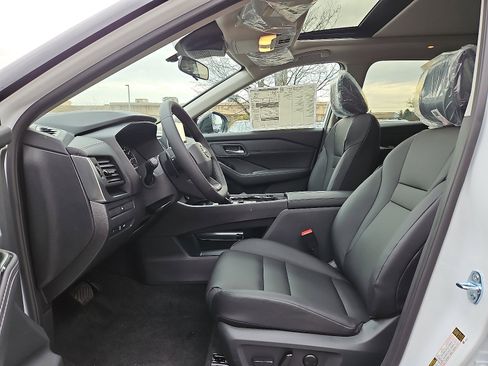 New 2026 Nissan Rogue SV image 8