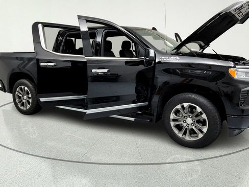 Used 2023 Chevrolet Silverado 1500 High Country AWD/4WD image 14