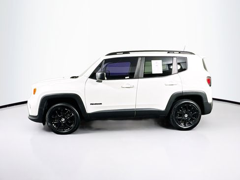 Used 2022 Jeep Renegade Latitude AWD/4WD image 4