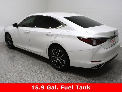 Used 2025 Lexus ES 350 w/ Premium Package image 9