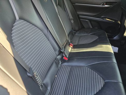 Used 2022 Toyota Camry SE w/ Convenience Package FWD image 14