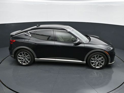 Used 2025 Genesis GV60 Advanced AWD/4WD image 31