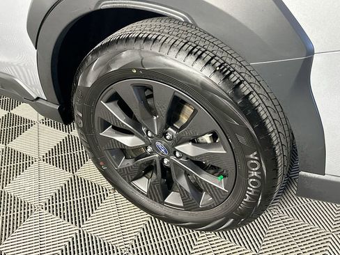 Certified 2025 Subaru Outback Onyx Edition AWD/4WD image 38