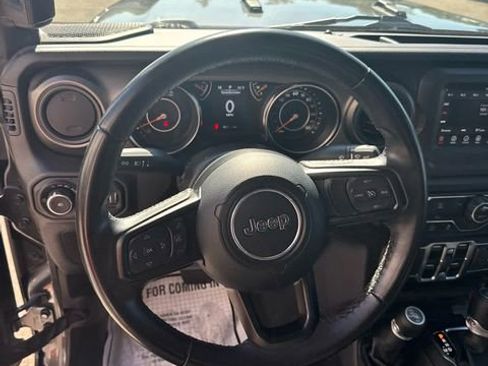 Used 2022 Jeep Wrangler Unlimited Sport S image 14