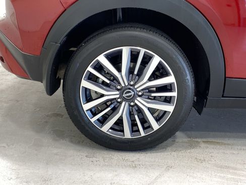 Used 2023 Nissan Kicks SR w/ SR Premium Package FWD image 10