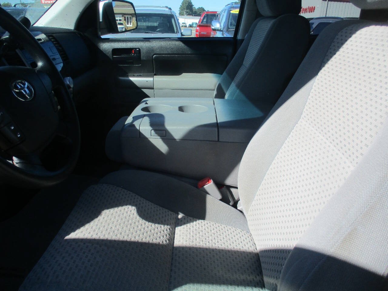 Used 2011 Toyota Tundra 4x4 Double Cab w/ Tow Pkg image 15