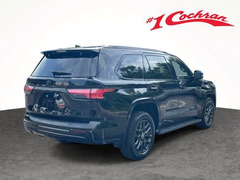 Used 2024 Toyota Sequoia Platinum AWD/4WD image 7